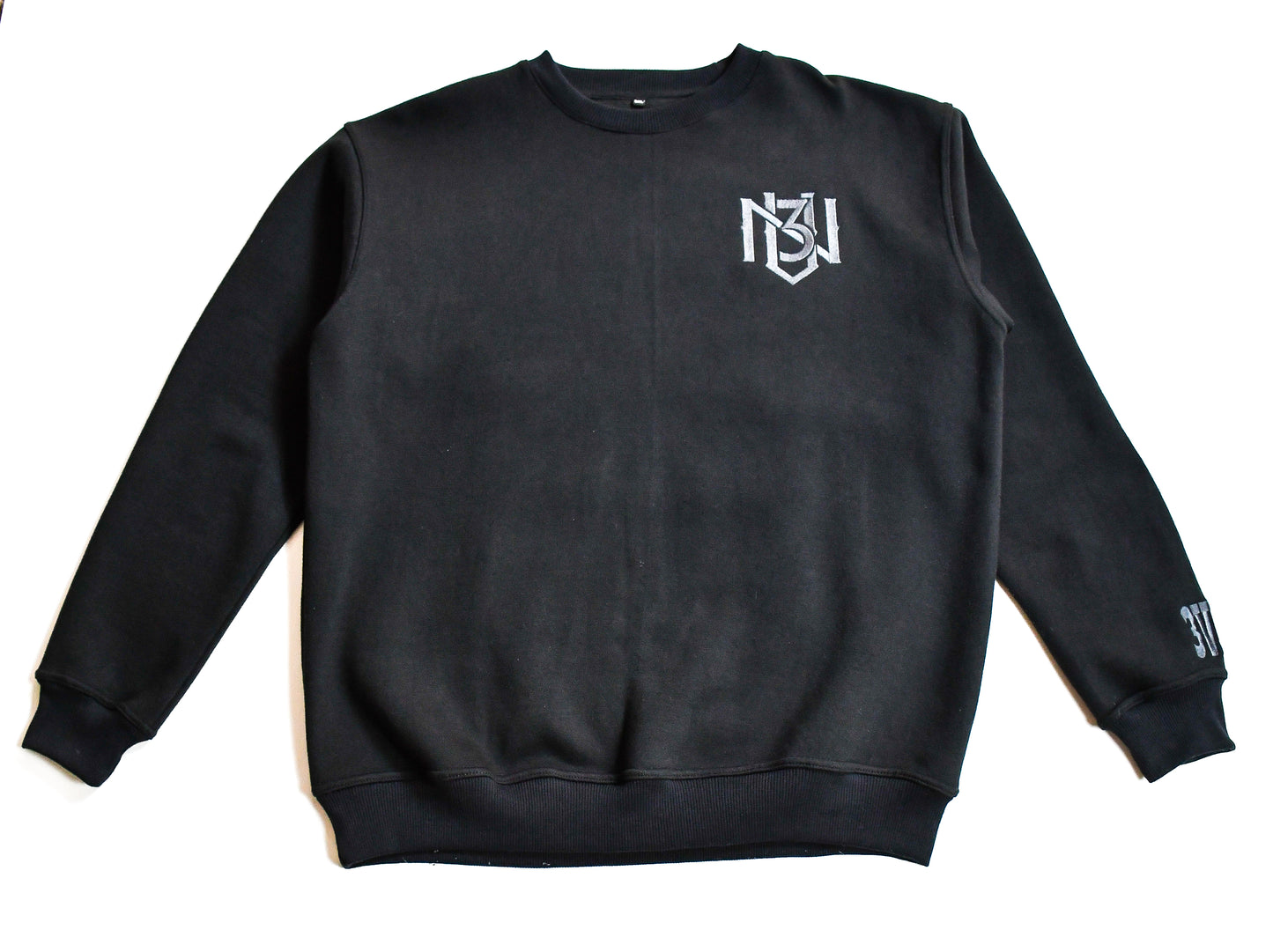 BADGE SWEATSHIRT (BLACK ON BLACK )