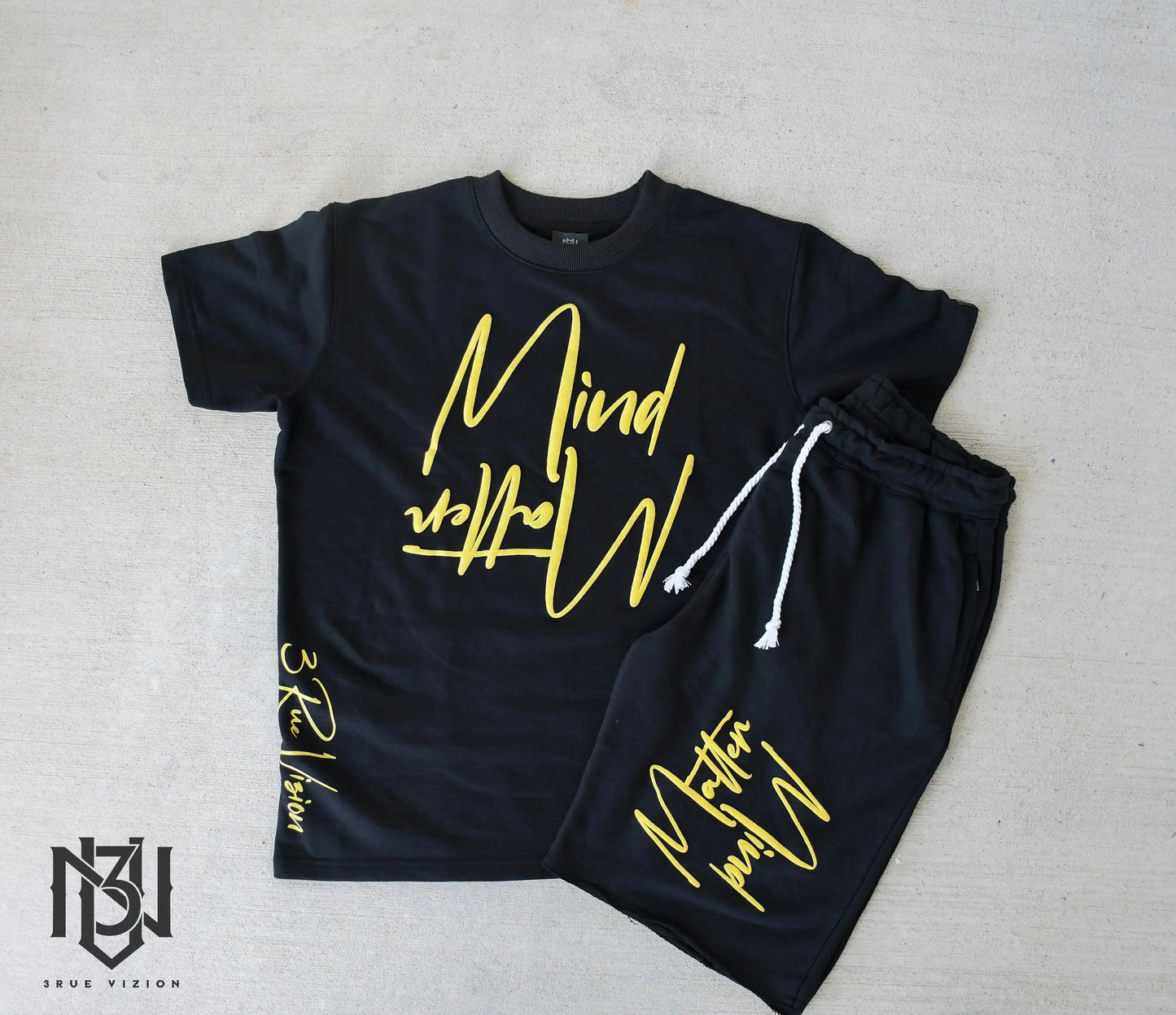 Mind Over Matter Distressed Shorts – Black/Yellow 3rue Vizion