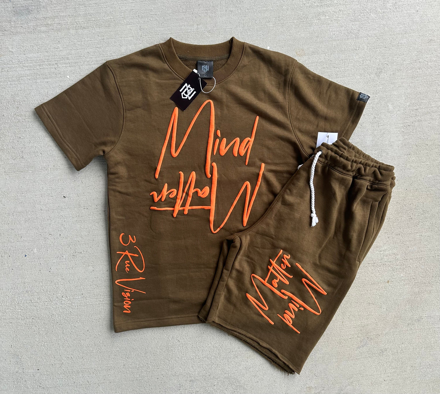 Mind Over Matter Distressed Shorts – Green/Orange