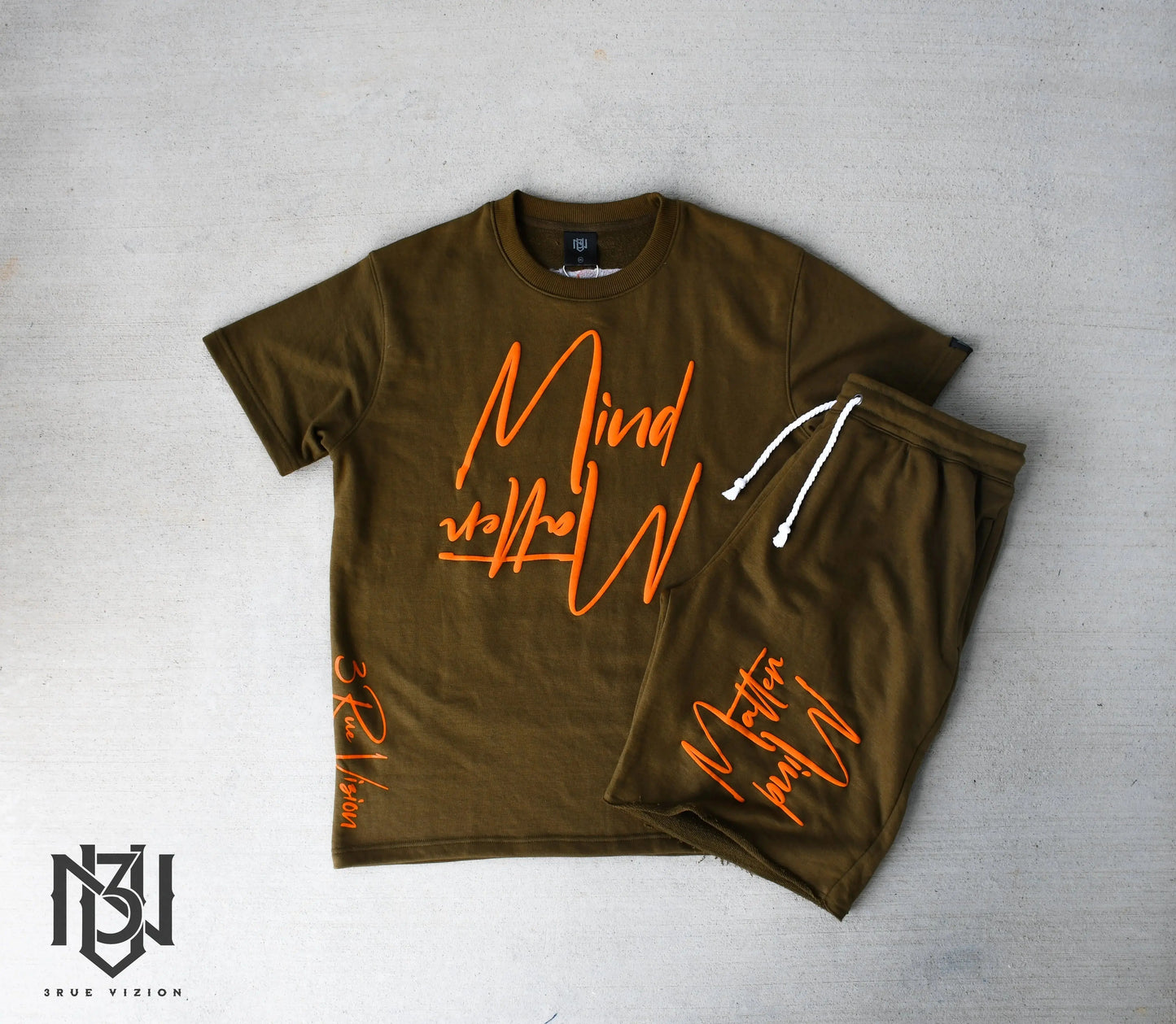 Mind Over Matter Distressed Shorts – Green/Orange 3rue Vizion
